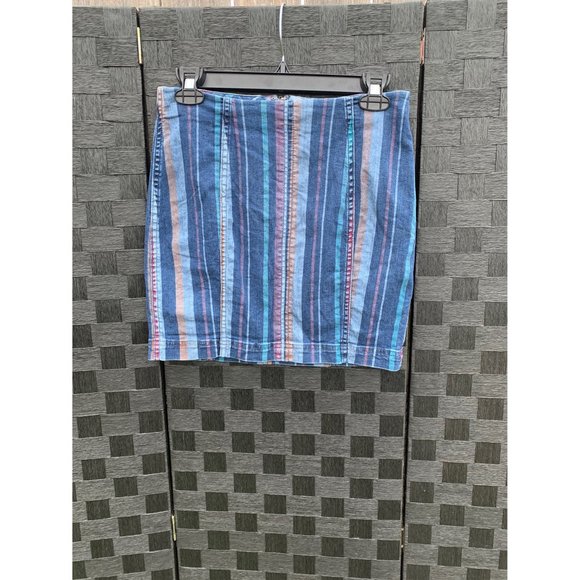 Multi Color Mini-Skirt - Picture 4 of 4